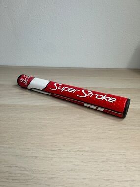 SuperStroke Traxion Flatso 3.0 Putter Grip - Red/White